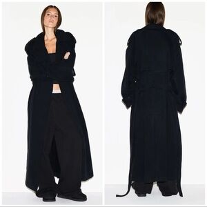 Skims Onyx trench coat size large new